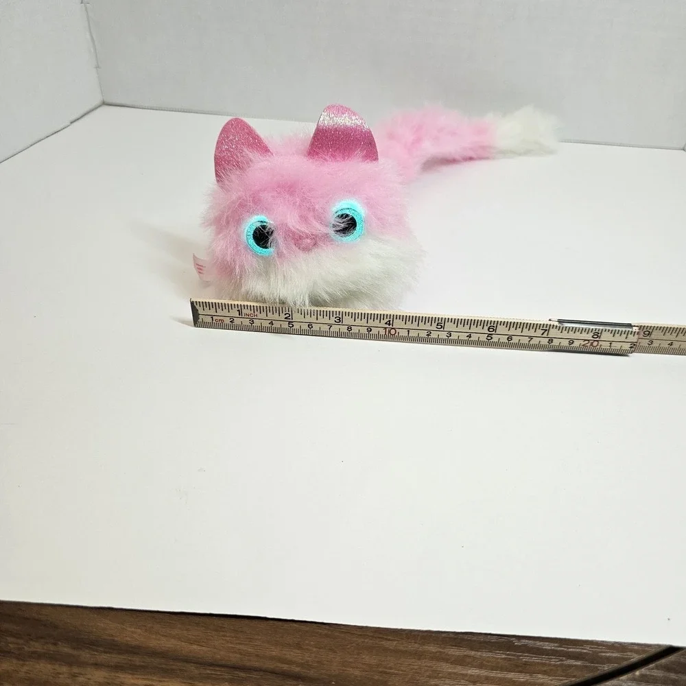 Pomsies Blossom‎ Pink Cat Pet Talking Interactive Toy Plush Pink. Purrs